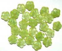 25 15mm Light Olive Marble Flower Beads